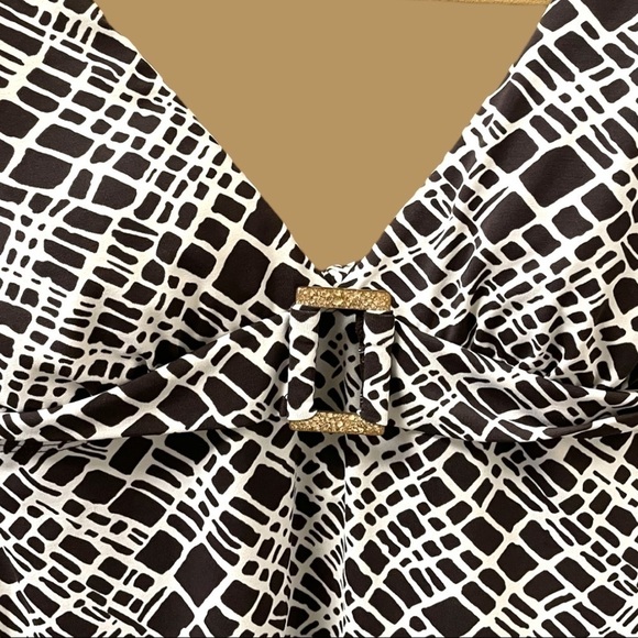 JANTZEN swim dress, no bottoms, size medium, removable soft cups, 33 inches long - Picture 4 of 5